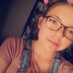 Meet your Posher, Marissa